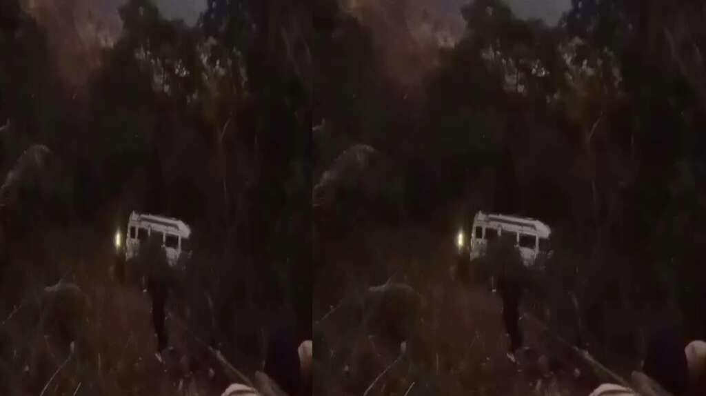 tempo falls into ditch